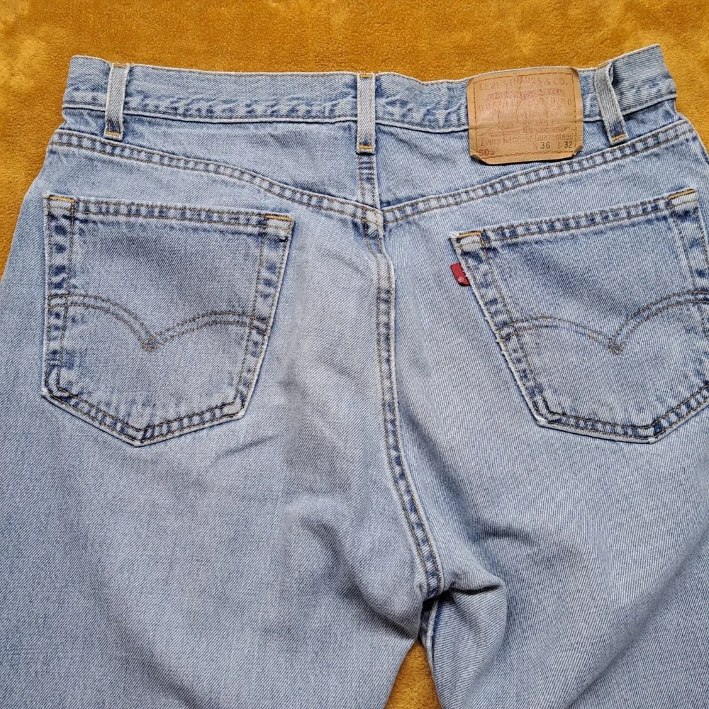 Levi's 505 Straight Leg Jeans Men 36x32 Light Blue Good Raw Hem Made in USA‎
